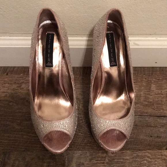 Steven Madden diamond platform pumps - Picture 2 of 8
